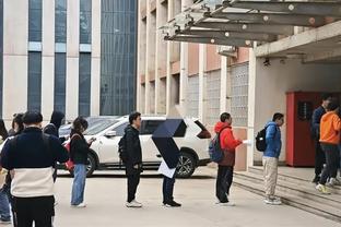 意天空：米兰有意大巴黎后卫穆基勒，还想求购阿根廷国脚中场圭多